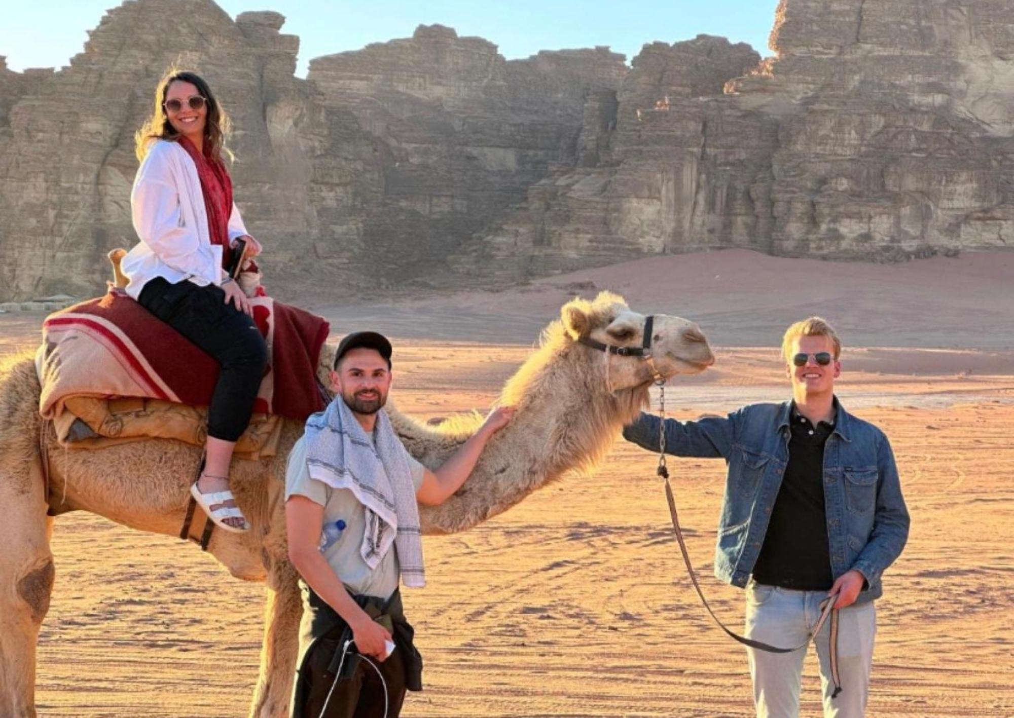 Julia Rum Luxury Camp Wadi Rum Bagian luar foto