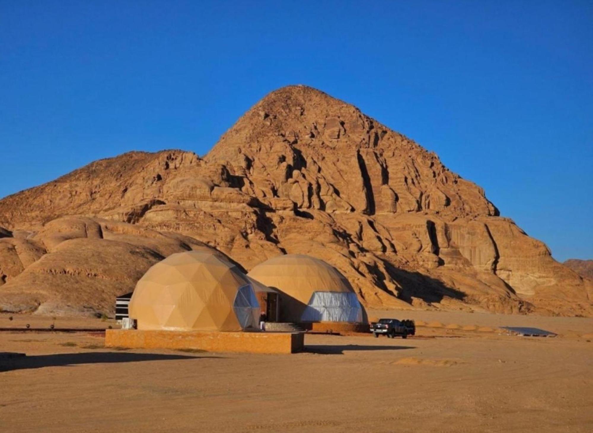 Julia Rum Luxury Camp Wadi Rum Bagian luar foto