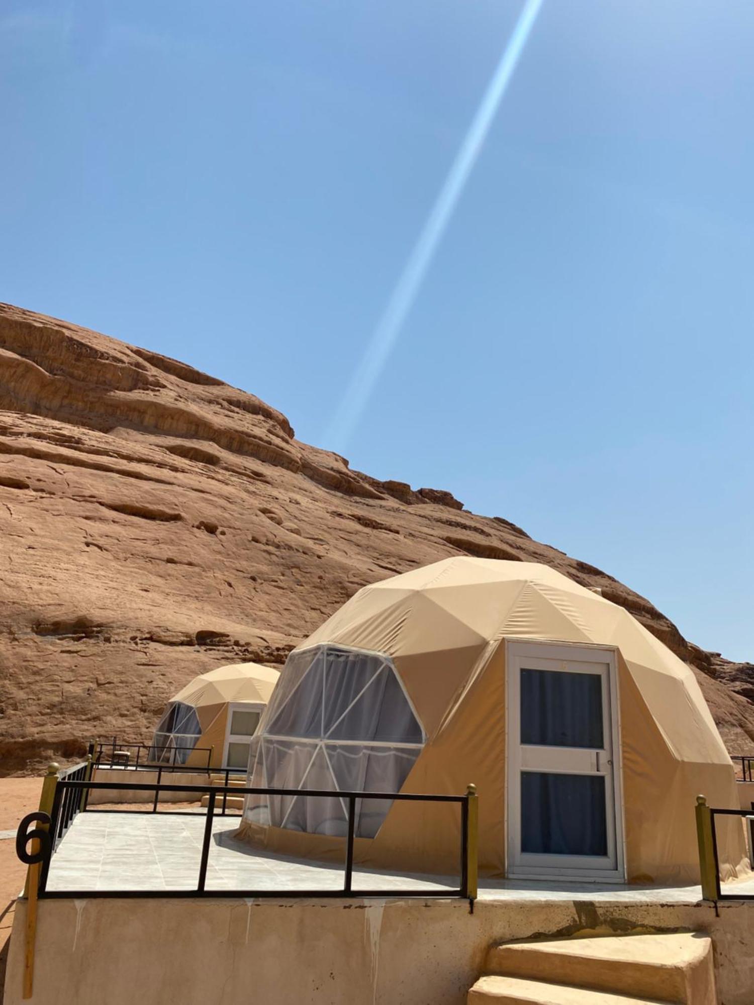 Julia Rum Luxury Camp Wadi Rum Bagian luar foto