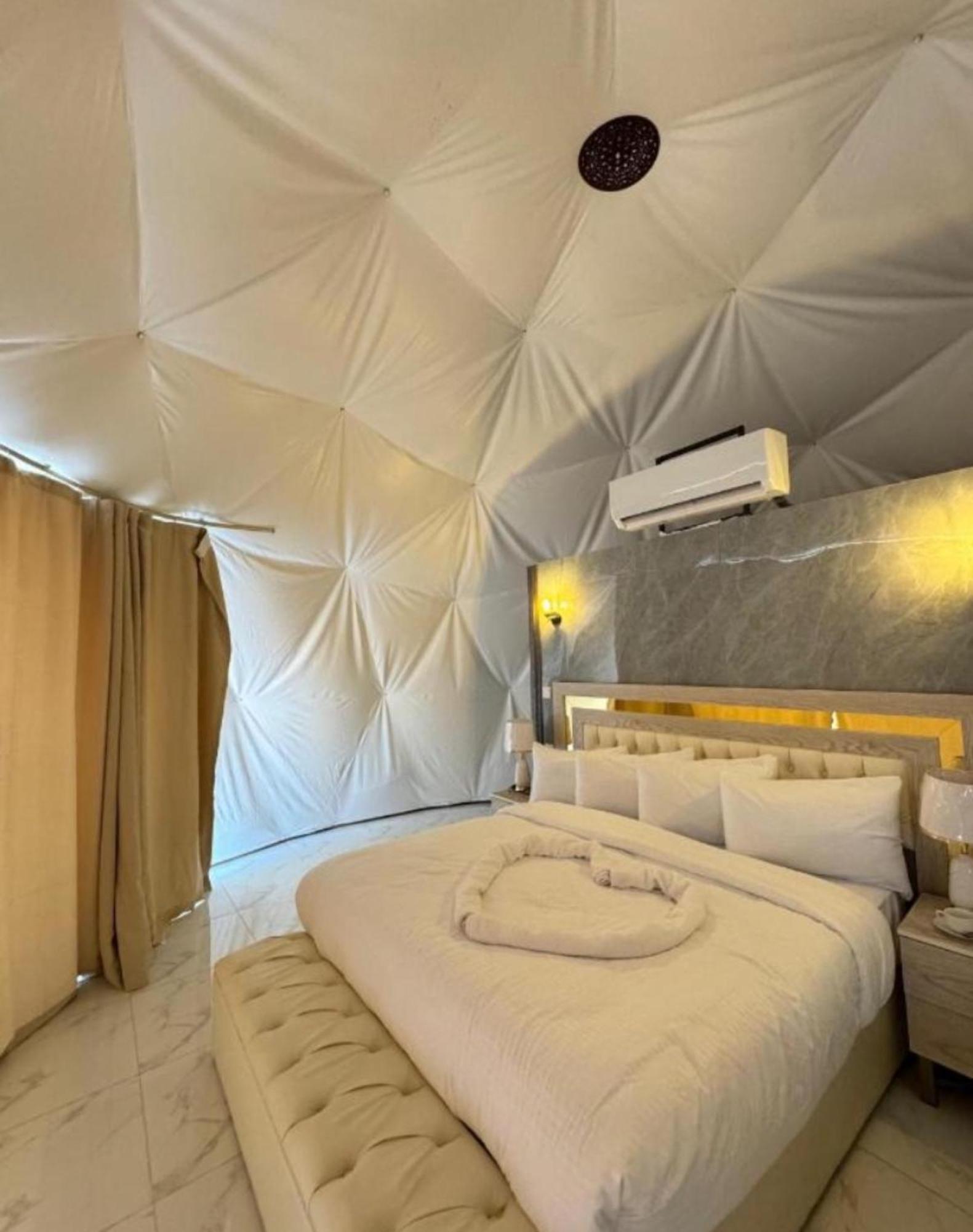 Julia Rum Luxury Camp Wadi Rum Bagian luar foto